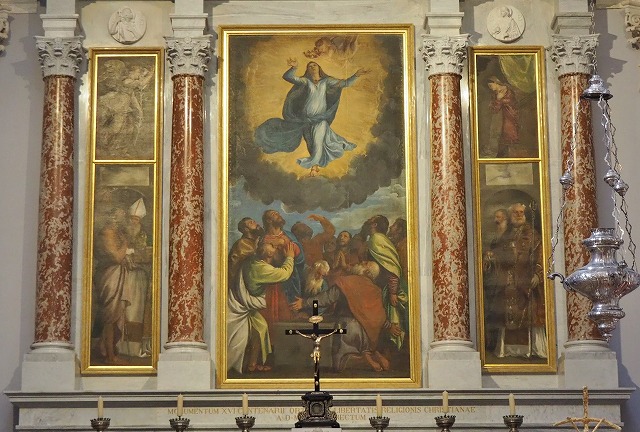 大聖堂の主祭壇