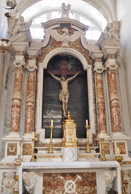 大聖堂の祭壇