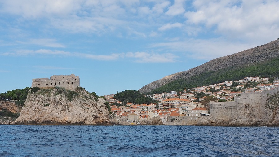 クルーズからのロヴリイェナツ要塞