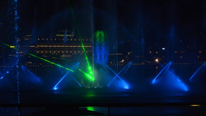 SPECTRA - 光と水のショー