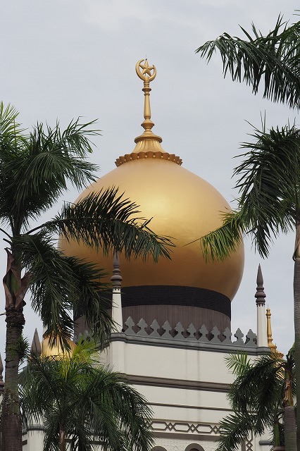 サルタンモスクの黄金のドーム