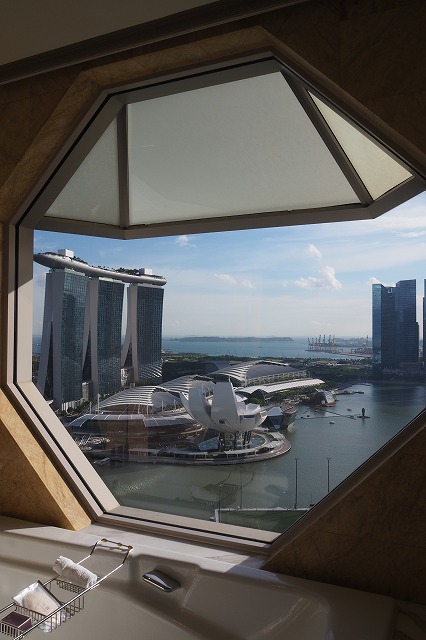 リッツ・カールトン・ミレニア　クラブデラックス マリーナビュールーム