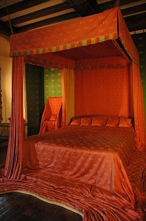 リーズ城　女王の天蓋付きベッド